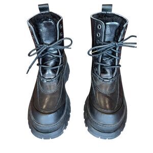Rachel Comey Shearling Barla Lace Up Boot in Black NWOB Size 6